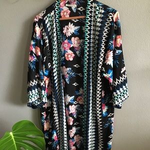 Easy, breezy floral kimono duster